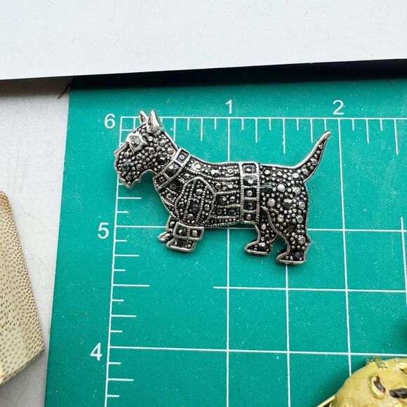 Scotty Dog Scottish Terrier Brooch Pin Silver Tone Marcasite Rhinestone 1 3/4” B - Picture 8 of 8